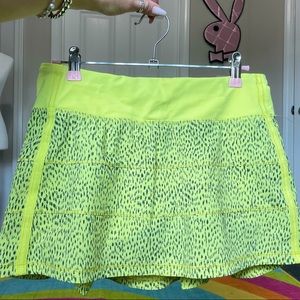 lululemon pace rival skirt in dottie dash yellow leopard